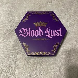 Jeffree star bloodlust eyeshadow palette